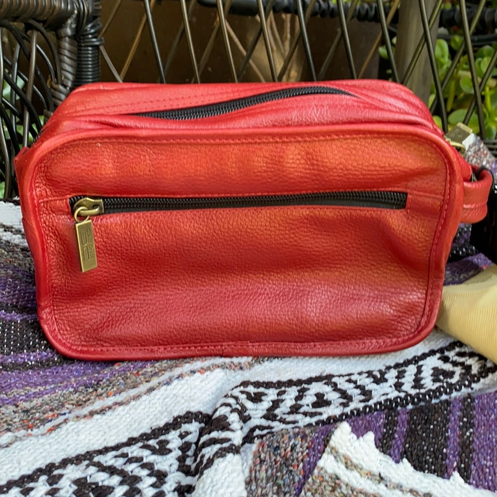 Claire Chase Legendary Executive Dopp Kit.